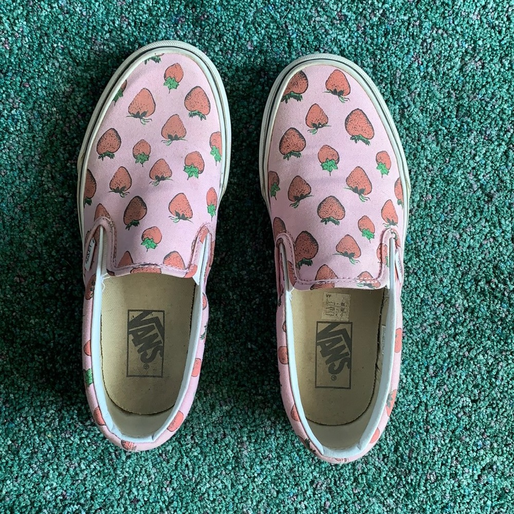 strawberry vans